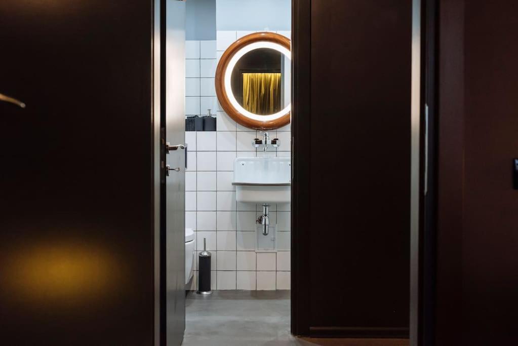 Ferienwohnung Luxury Downtown Bukarest Exterior foto